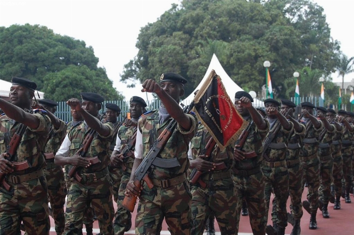 Cinquantenaire / Prise d’armes au Palais présidentiel - Sobriété et solennité pour le défilé militaire